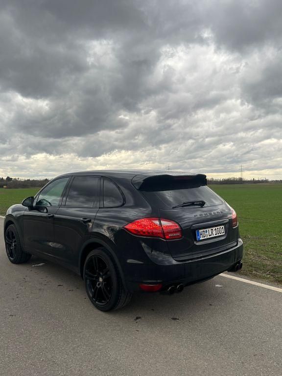 Gebraucht Porsche Cayenne 241 PS (177 kW) 2011 Schwarz SUV