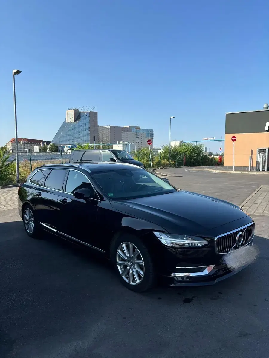 Gebraucht Volvo V90 190 PS (139 kW) 2018 Schwarz Kombi