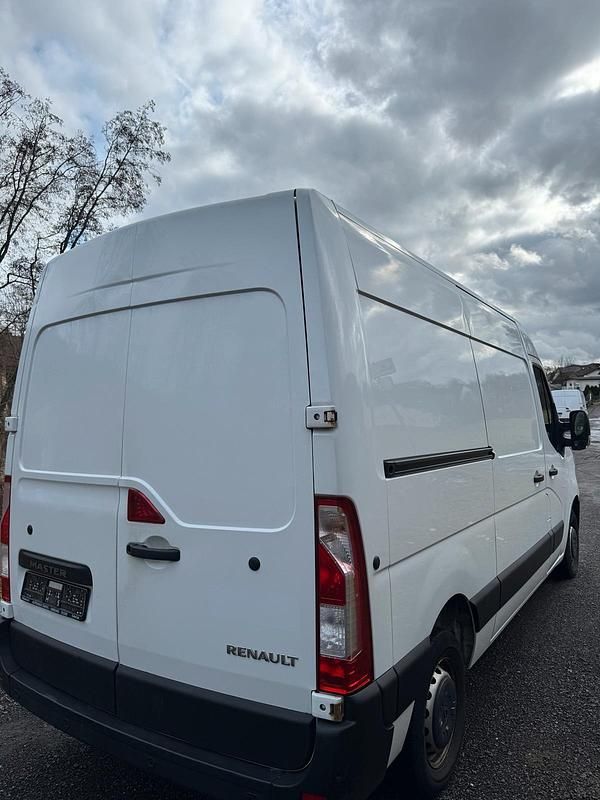Gebraucht Renault Master 136 PS (100 kW) 2021 Weiß Van / Kleinbus