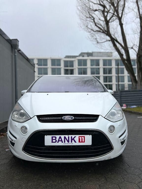 Gebraucht Ford S-MAX Titanium 163 PS (119 kW) 2010 Weiß Van / Kleinbus