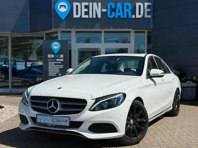 Gebraucht Mercedes C200 184 PS (135 kW) 2017 Weiß Limousine