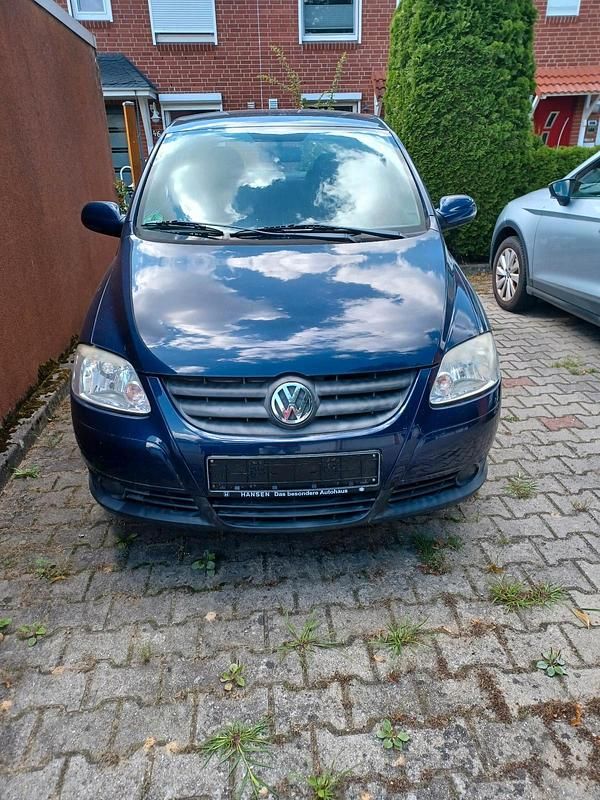 Gebraucht VW Fox 54 PS (39 kW) 2005 Blau Kleinwagen