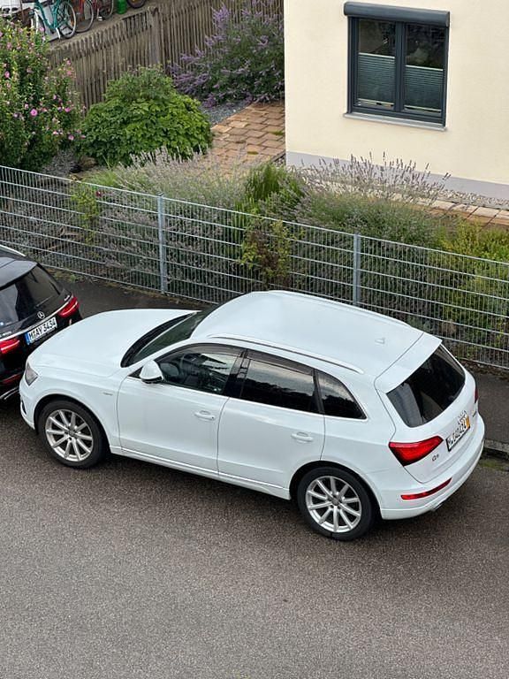 Weiß Gebraucht 2013 Audi Q5 Ambiente SUV | 17.999 € - Bild 1/4