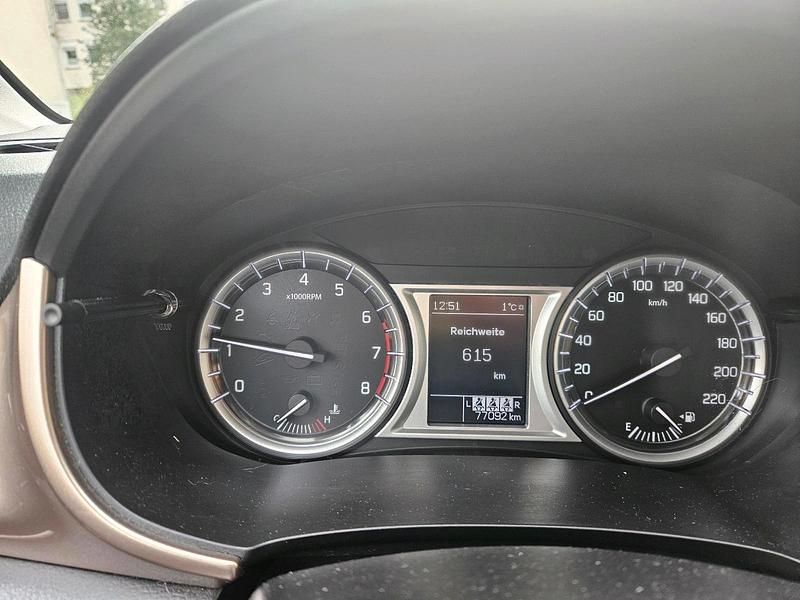 Gebraucht Suzuki Vitara 120 PS (88 kW) 2018 Schwarz SUV