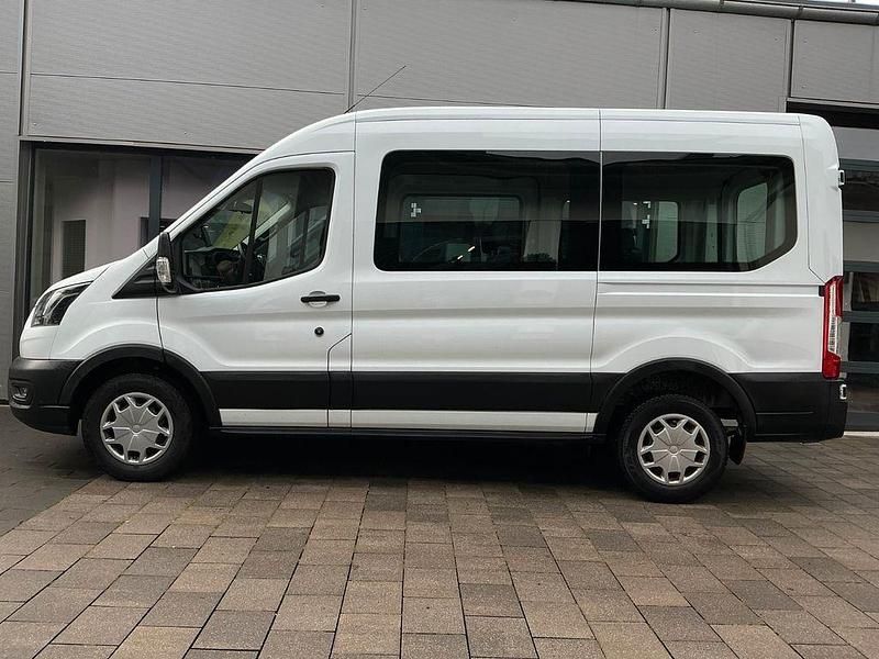 Frozen white Gebraucht 2024 Ford Transit Trend Kombi | 36.950 € (Fairer Preis) - Bild 1/4
