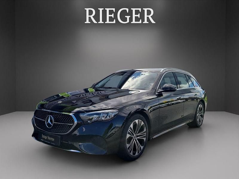 Metalliclack obsidianschwarz (metallic) Gebraucht 2024 Mercedes E200 Avantgarde Kombi | 40.889 € (Superpreis) - Bild 1/4