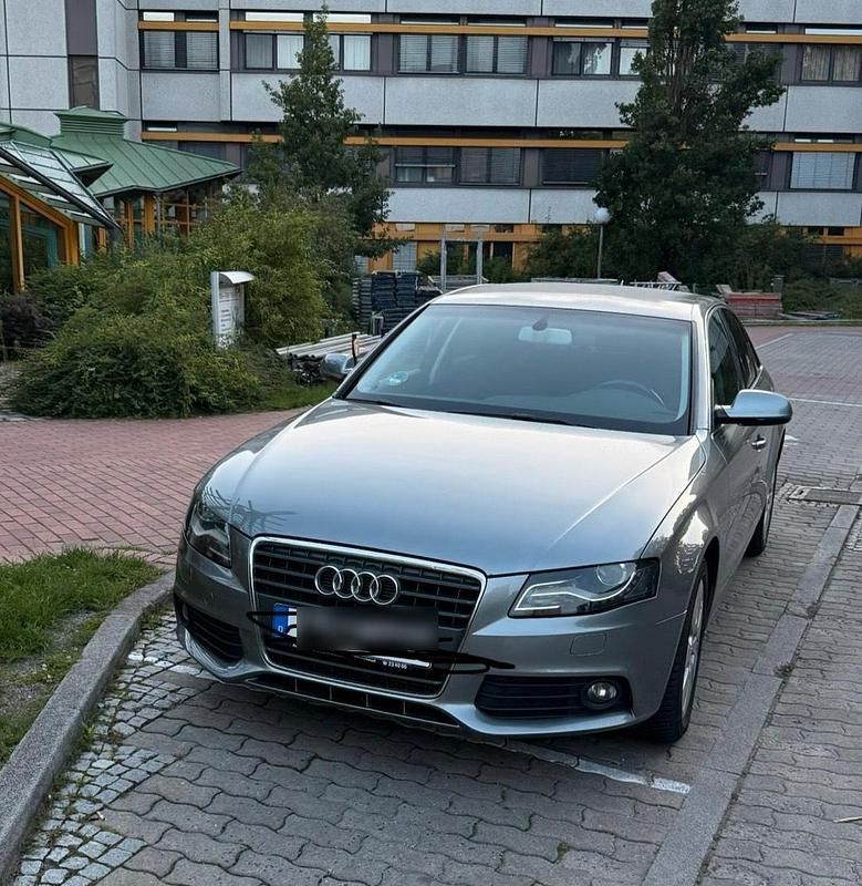Gebraucht Audi A4 160 PS (117 kW) 2009 Grau Limousine