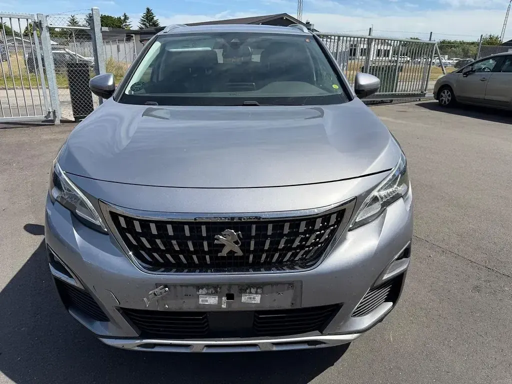 Gebraucht Peugeot 3008 Allure 131 PS (96 kW) 2018 Grau SUV