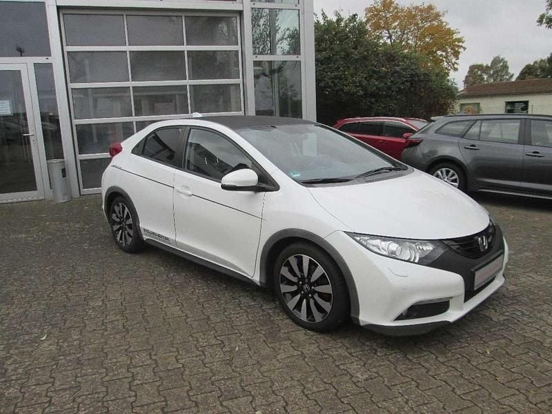 Gebraucht Honda Civic Lifestyle 141 PS (103 kW) 2014 Weiß Limousine