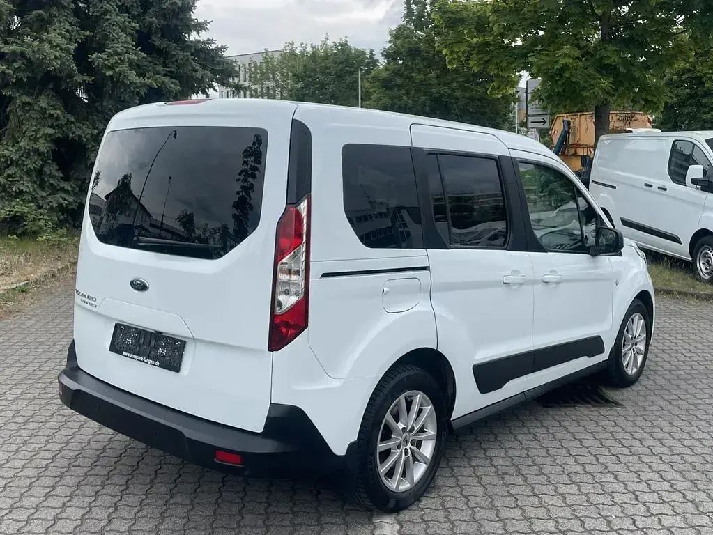 Gebraucht Ford Tourneo Connect 120 PS (88 kW) 2021 Weiß Van / Kleinbus