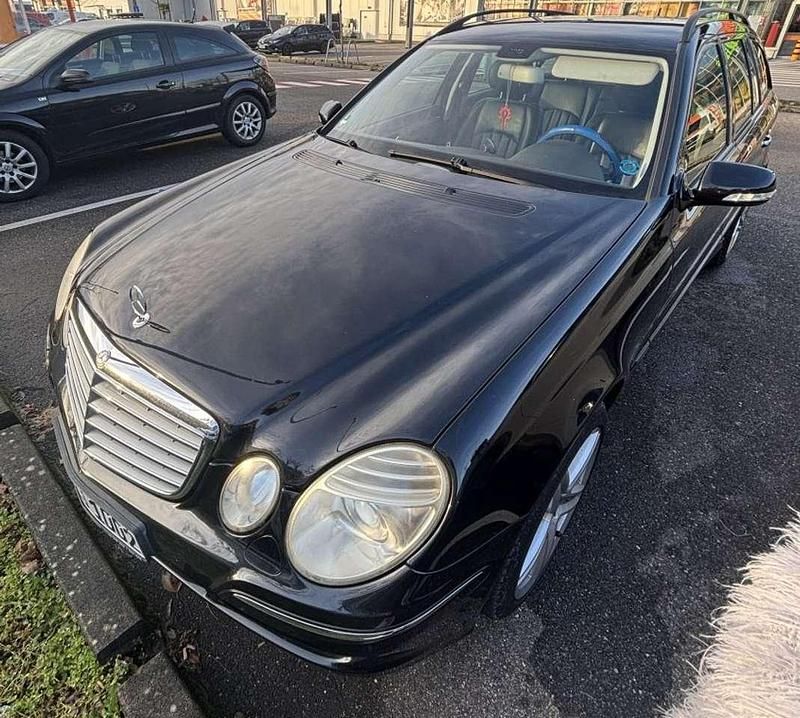 Gebraucht Mercedes E320 Avantgarde 224 PS (164 kW) 2006 Schwarz Kombi