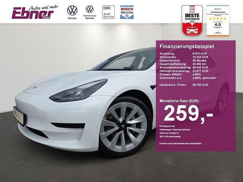 Gebraucht Tesla Model 3 239 kW (325 PS) 2022 Sonderlackierung perlweiß Limousine