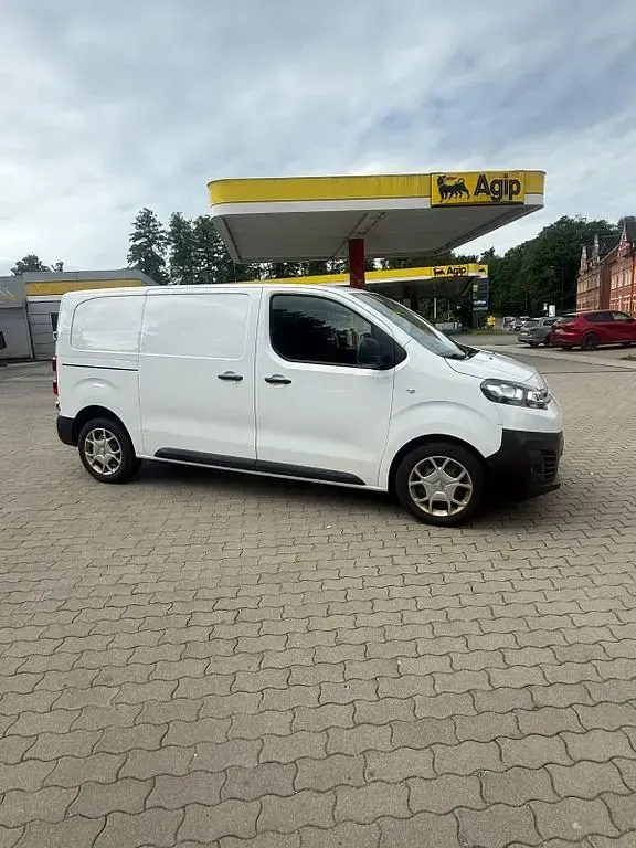 Gebraucht Citroën Jumpy 144 PS (105 kW) 2023 Weiß Van / Kleinbus
