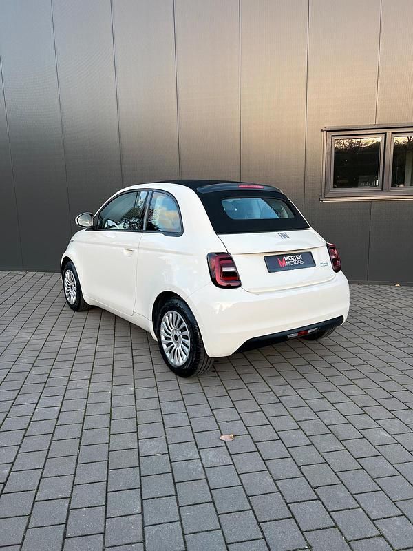Gebraucht Fiat 500e 86 kW (118 PS) 2023 Weiß Cabrio