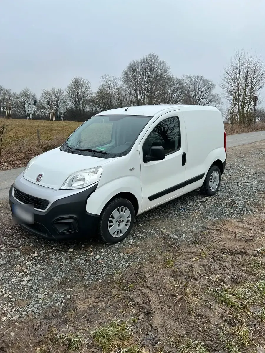 Gebraucht Fiat Fiorino 90 PS (66 kW) 2016 Weiß Van / Kleinbus