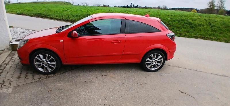 Gebraucht Opel Astra GTC 140 PS (102 kW) 2007 Rot Coupé