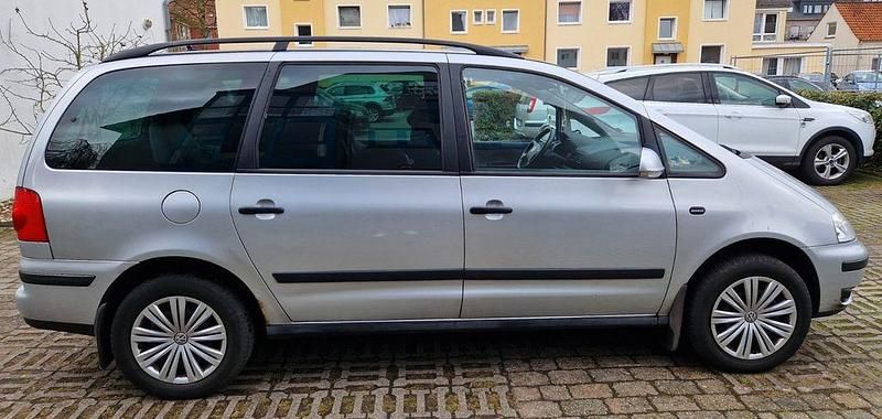 Gebraucht VW Sharan 116 PS (85 kW) 2006 Silber Van / Kleinbus