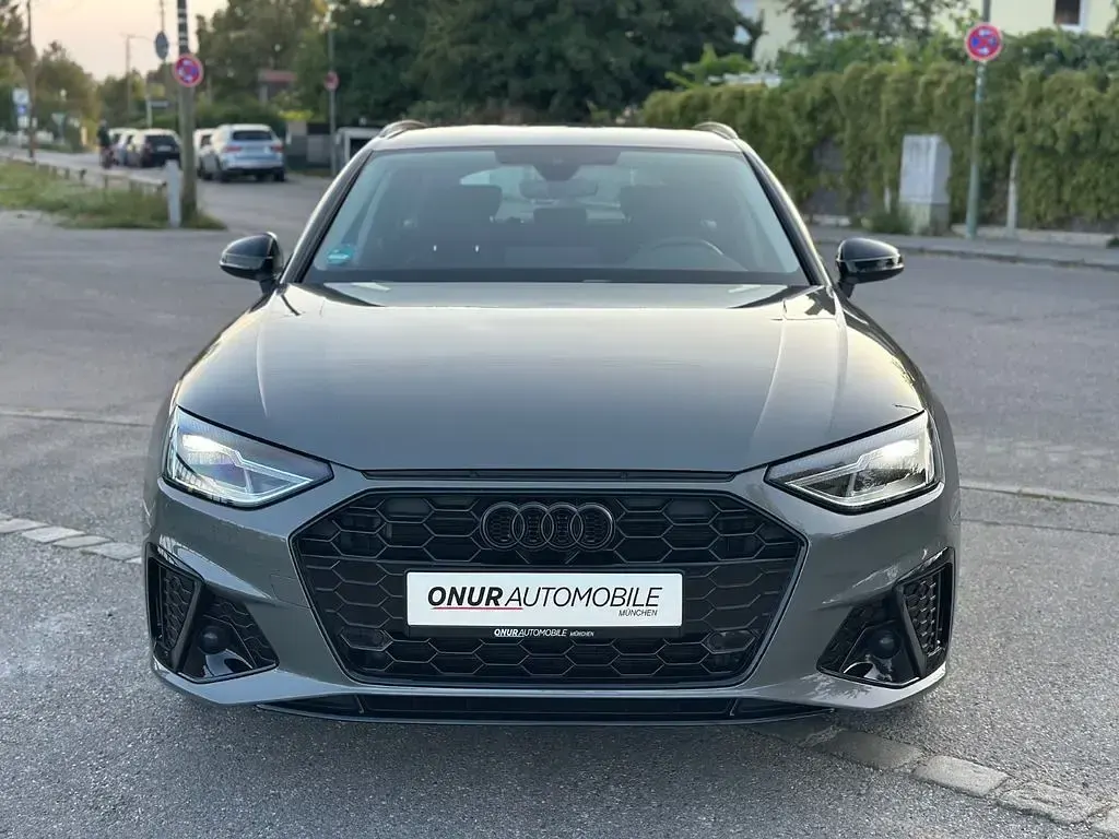 Gebraucht Audi A4 Competition 204 PS (150 kW) 2024 Grau Kombi