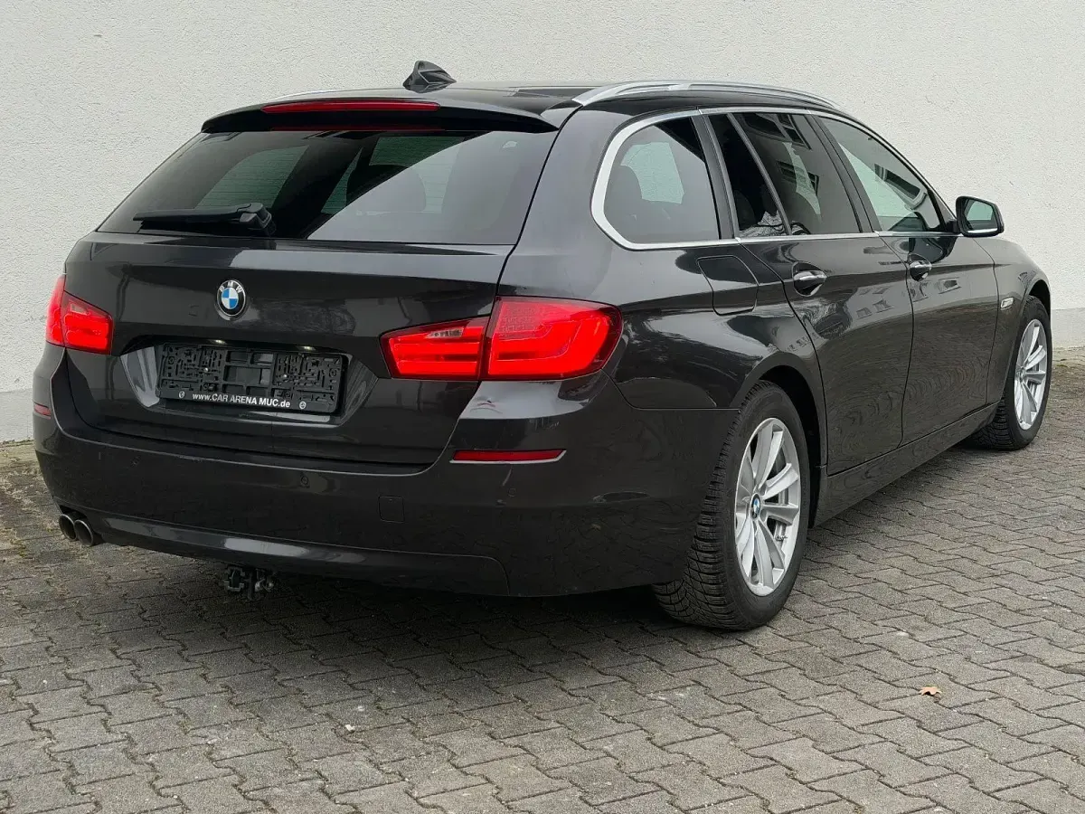 Usado BMW 530 Performance 258 CV (189 kW) 2013 Gris Familiar