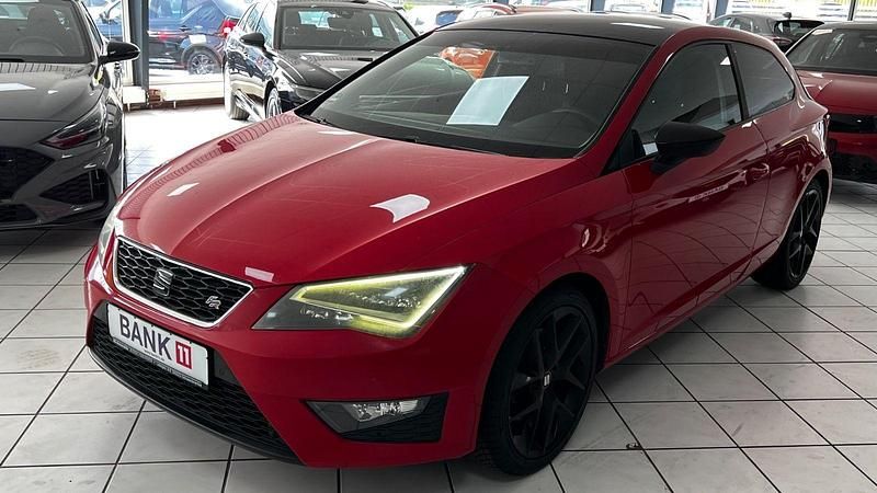 Second-hand Seat Leon FR 179 CP (131 kW) 2013 Roșu Coupe