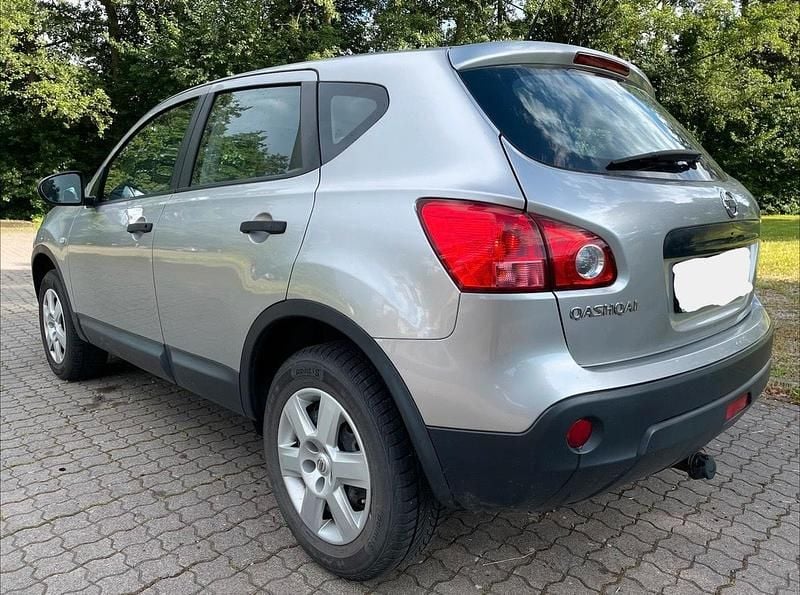 Silber Gebraucht 2009 Nissan Qashqai SUV | 4.000 € (Superpreis) - Bild 1/4