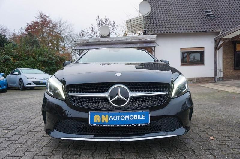 Gebraucht Mercedes A220 177 PS (130 kW) 2015 Schwarz Limousine