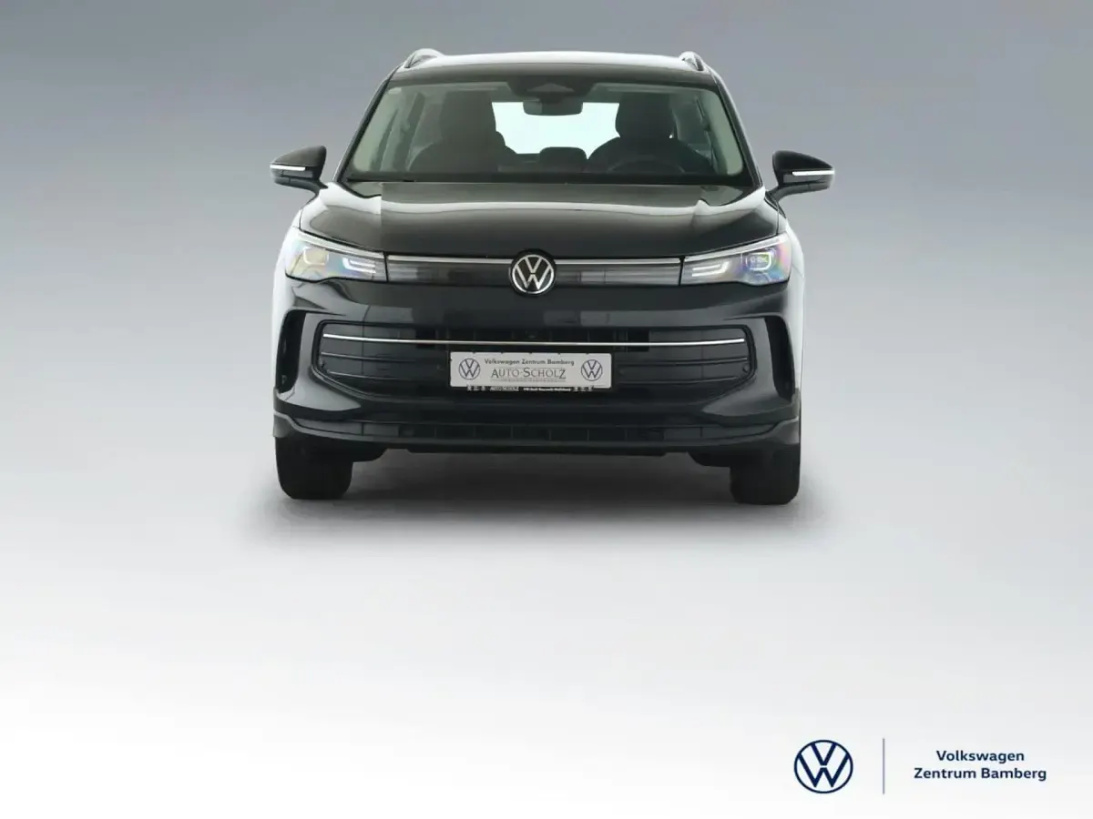 Gebraucht VW Tiguan Goal 131 PS (96 kW) 2025 Grau SUV