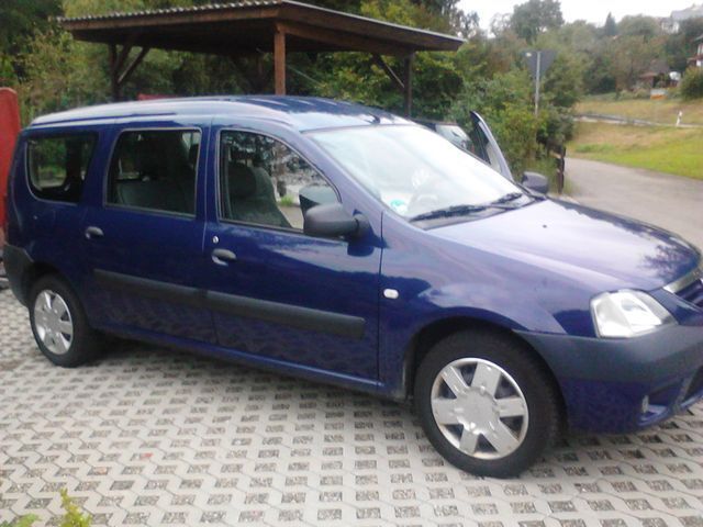 Gebraucht Dacia Logan MCV Lauréate 118 PS (86 kW) 2007 Blau Kombi