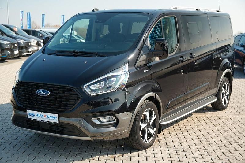 Gebraucht Ford Tourneo Active 185 PS (136 kW) 2021 Schwarz Van / Kleinbus