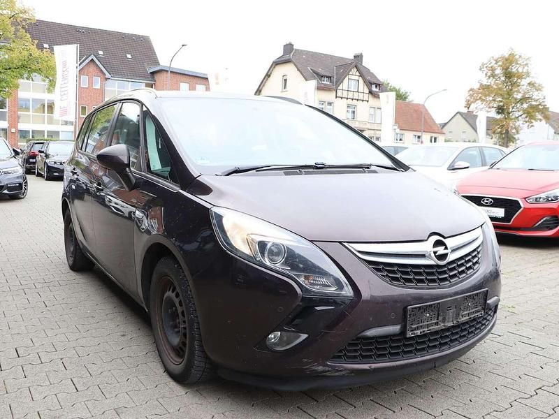 Mahagoni braun metallic Gebraucht 2012 Opel Zafira Tourer Edition Van / Kleinbus | 3.902 € (Superpreis) - Bild 1/4