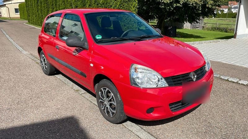 Gebraucht Renault Clio II Campus 58 PS (42 kW) 2011 Rot Limousine