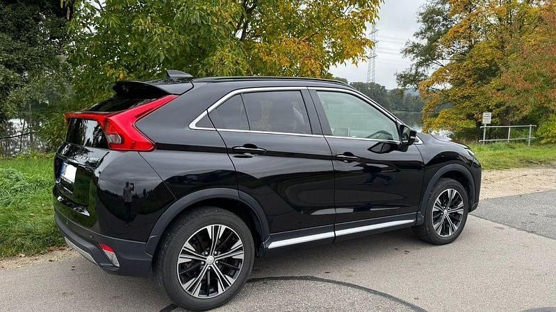 Gebraucht Mitsubishi Eclipse Cross 163 PS (119 kW) 2018 Schwarz SUV