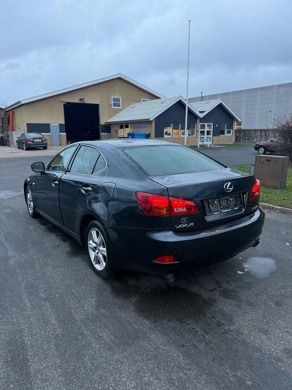 Gebraucht Lexus IS250 208 PS (152 kW) 2006 Grau Limousine