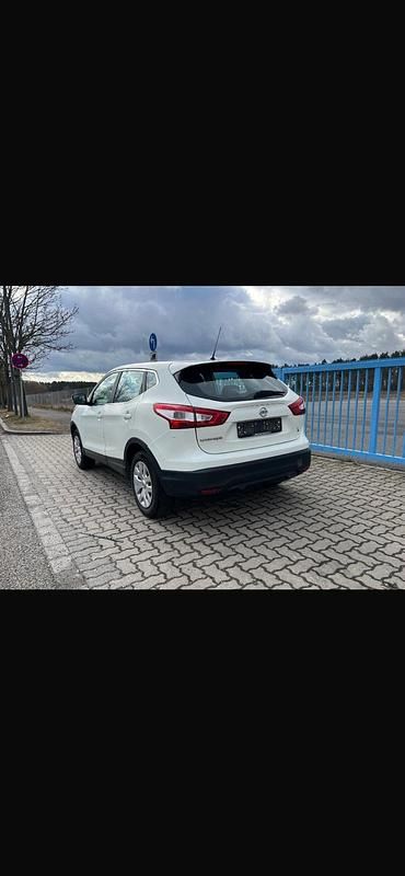 Gebraucht Nissan Qashqai 116 PS (85 kW) 2015 SUV