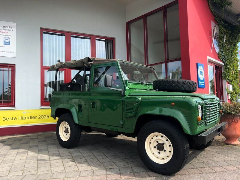 Grün Gebraucht 1998 Land Rover Defender SUV | 23.500 € (Superpreis) - Bild 1/4
