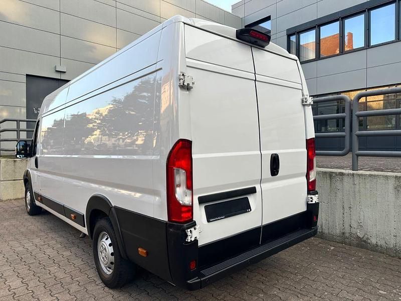 Gebraucht Citroën Jumper 140 PS (102 kW) 2023 Weiß Van / Kleinbus