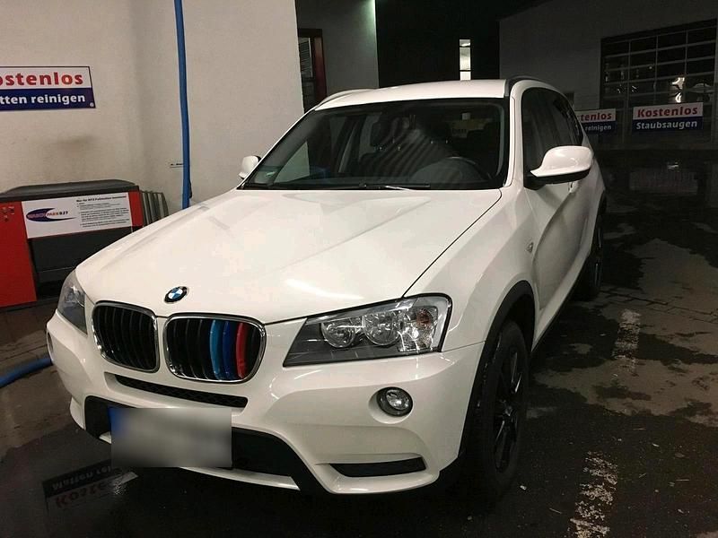 Gebraucht BMW X3 140 PS (102 kW) 2013 Weiß SUV