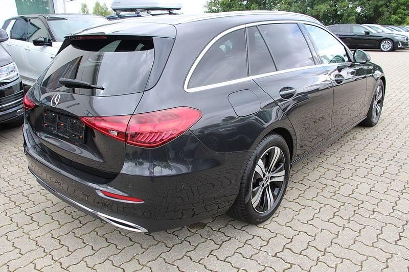 Gebraucht Mercedes C220 200 PS (147 kW) 2022 Grau Kombi