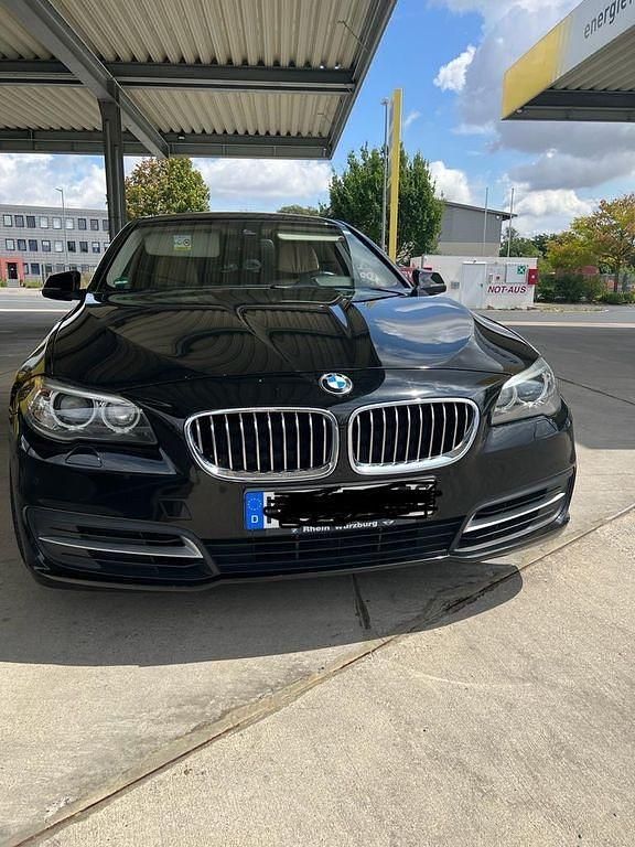 Schwarz Gebraucht 2016 BMW 530 Sport Line Limousine | 14.100 € (Fairer Preis) - Bild 1/4
