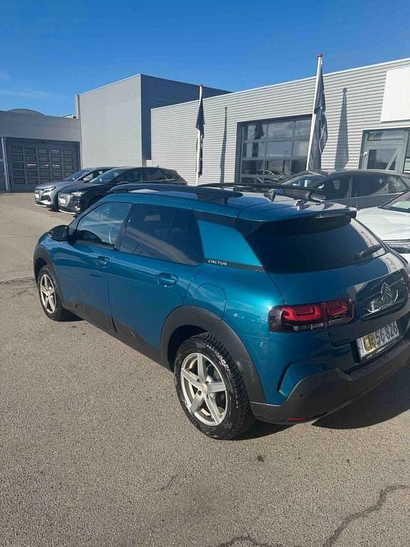 Gebraucht Citroën C4 Cactus Shine 102 PS (75 kW) 2020 Blau Kleinwagen