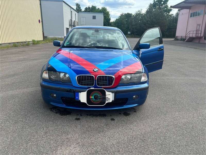 Blau Gebraucht 1999 BMW 328 Sport Line Limousine | 4.500 € (Fairer Preis) - Bild 1/4