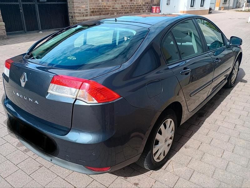 Gebraucht Renault Laguna III 110 PS (80 kW) 2008 Schwarz Limousine