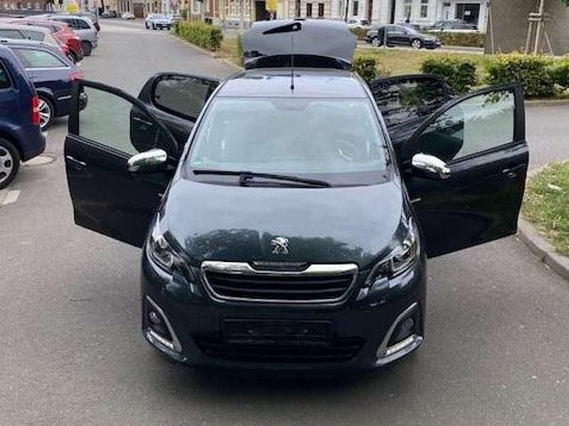 Grau Gebraucht 2021 Peugeot 108 Kleinwagen | 11.199 € (Fairer Preis) - Bild 1/4