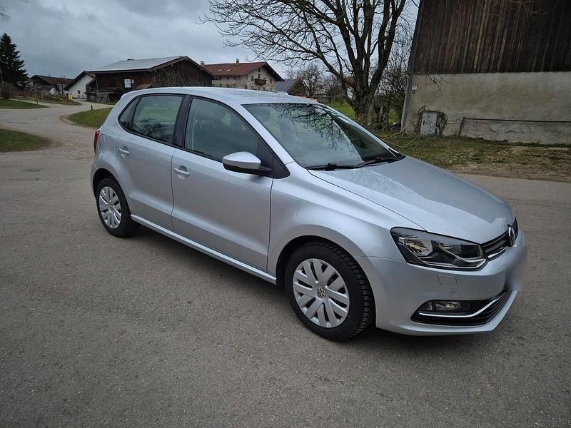 Gebraucht VW Polo 90 PS (66 kW) 2014 Silber Limousine