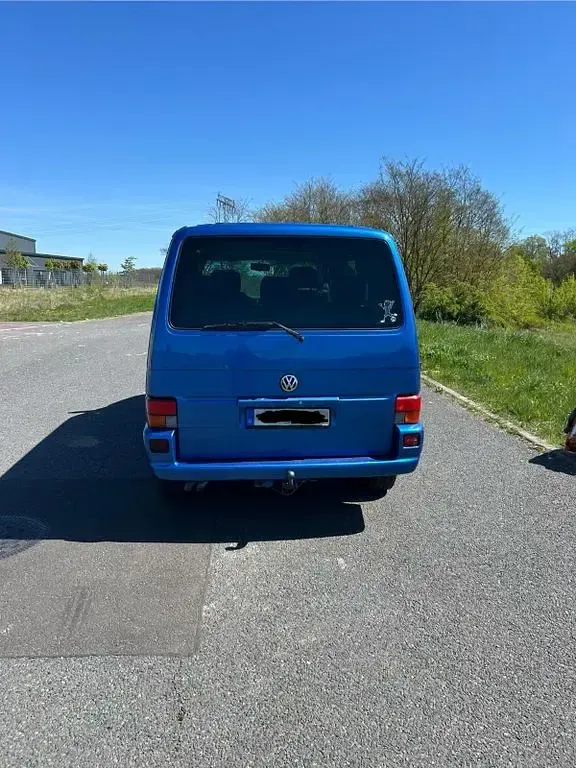 Używany VW T4 102 KM (75 kW) 2000 Czarny Van