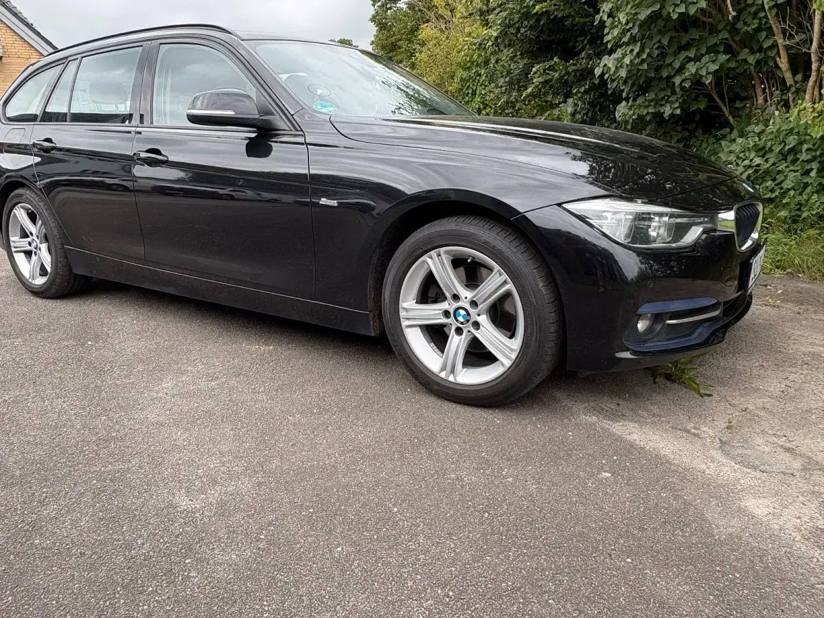 Gebraucht BMW 320 Sport Line 190 PS (139 kW) 2016 Schwarz Kombi