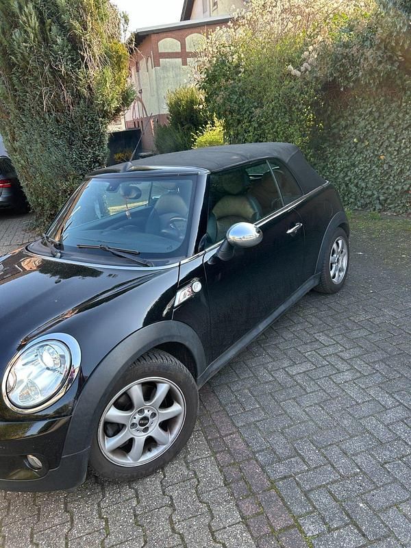 Gebraucht Mini Cooper S Cabriolet 174 PS (127 kW) 2010 Schwarz Cabrio