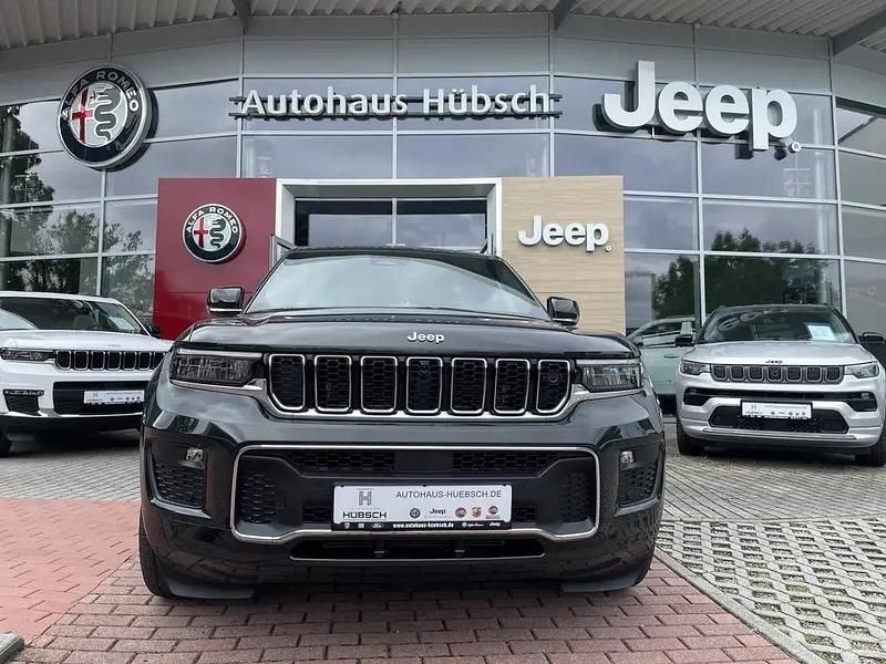 Gebraucht Jeep Grand Cherokee Overland 381 PS (280 kW) 2023 Rocky mountain SUV