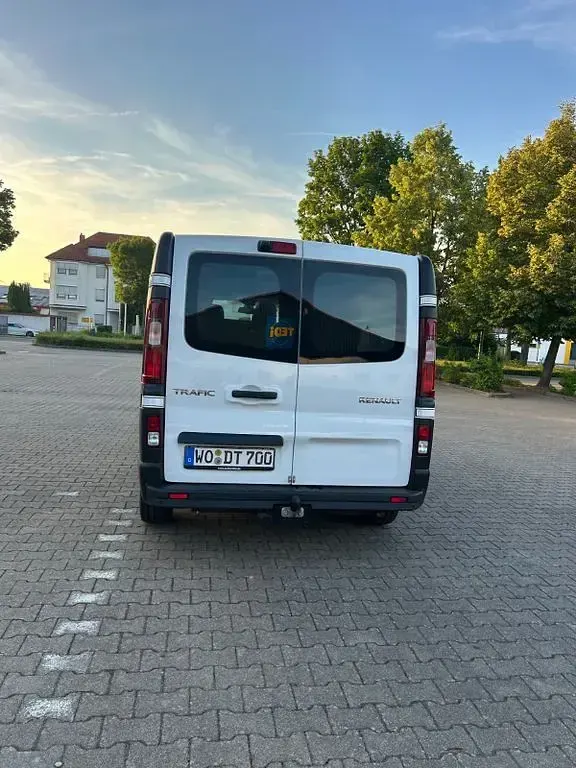 Gebraucht Renault Trafic 145 PS (106 kW) 2021 Weiß Van / Kleinbus