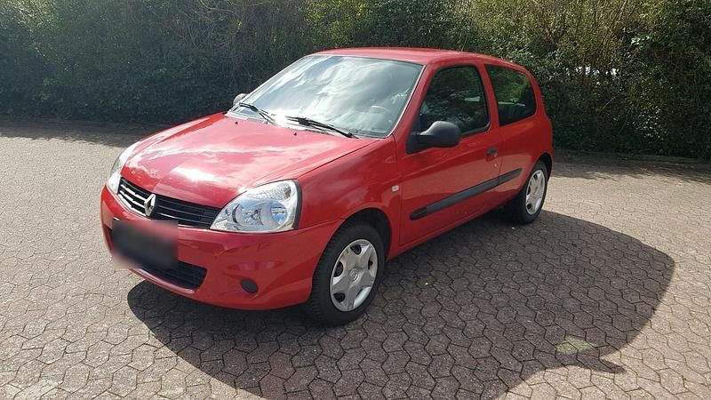 Gebraucht Renault Clio II Campus 75 PS (55 kW) 2011 Rot Kleinwagen